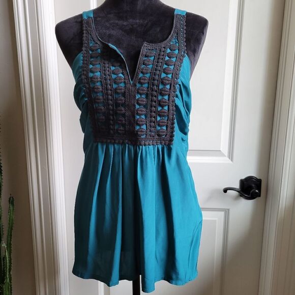 NEW PRAIRIE Anthropologie Silk Embroidered Blouse Top M - Picture 2 of 5